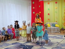 Осенний праздник в группе «Капельки».